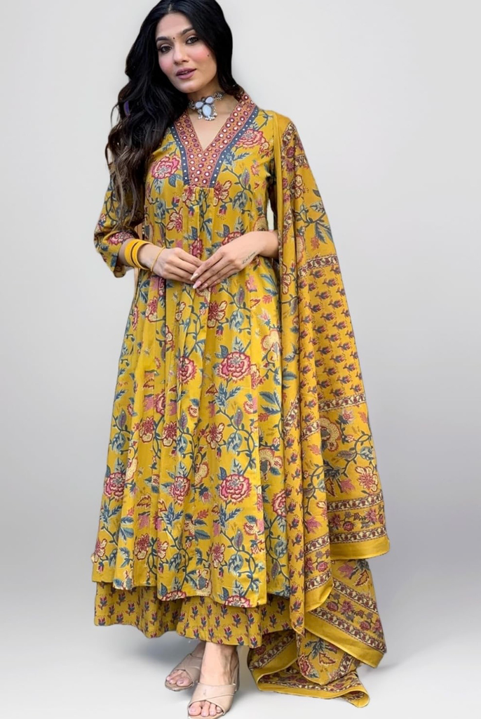 Women Printed Anarkali Kurta and pant set with Dupatta