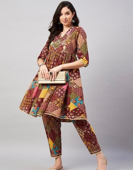 MissClassik Signature Ensemble Women Kurta Sets (XS)