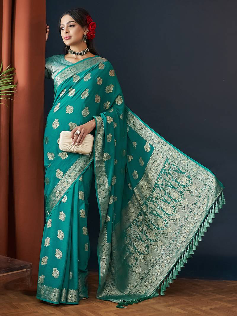 MissClassik Signature Traditional Saree
