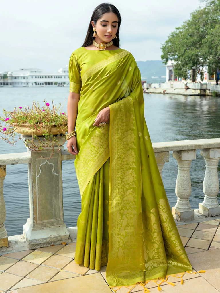 MissClassik Signature Traditional Saree