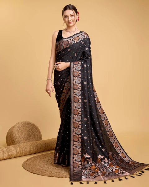 MissClassik Signature Traditional Saree